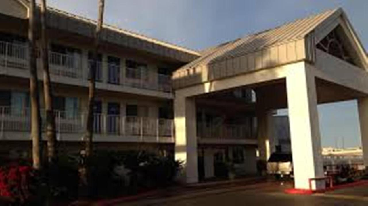 Hotel 6-brownsville, Tx North Brownsville